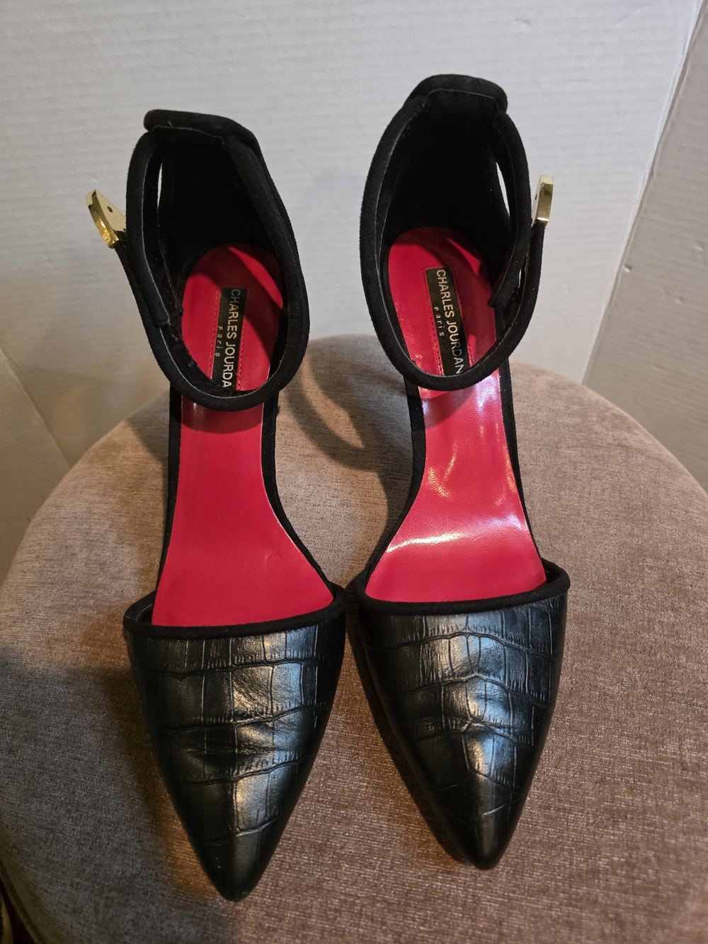 Charles Jourdan Black Croc-Embossed Pointed Ankle-Strap Pumps - Black/Red 9.5